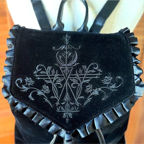 Gothic Victorian Witchy Black Velvet Embroidered Mini Backpack Bucket Purse Bag - Picture 3 of 10